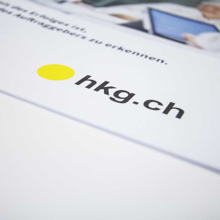 Umschlag Unternehmenbroschüre hkg.ch
